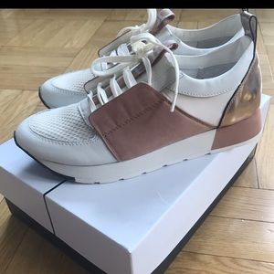 NWB Dolce Vita ‘Yana’ Sneakers